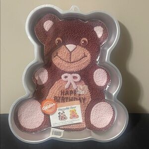 Vintage Wilton 1982 HUGGABLE BEAR Cake Pan